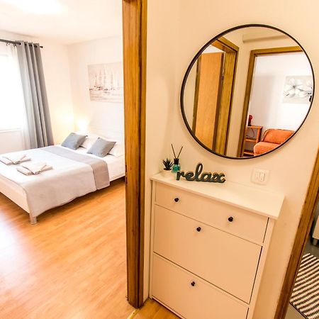 Apartments Curic โตรกีร์ ภายนอก รูปภาพ