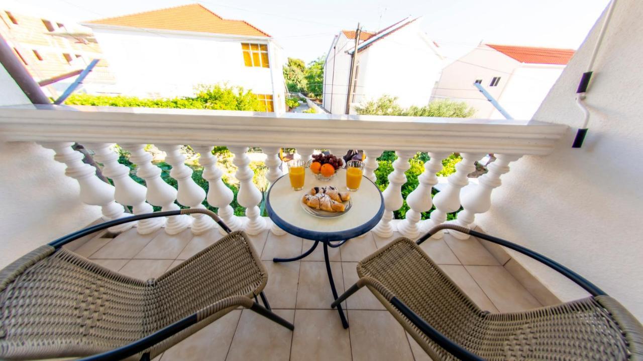 Apartments Curic โตรกีร์ ภายนอก รูปภาพ